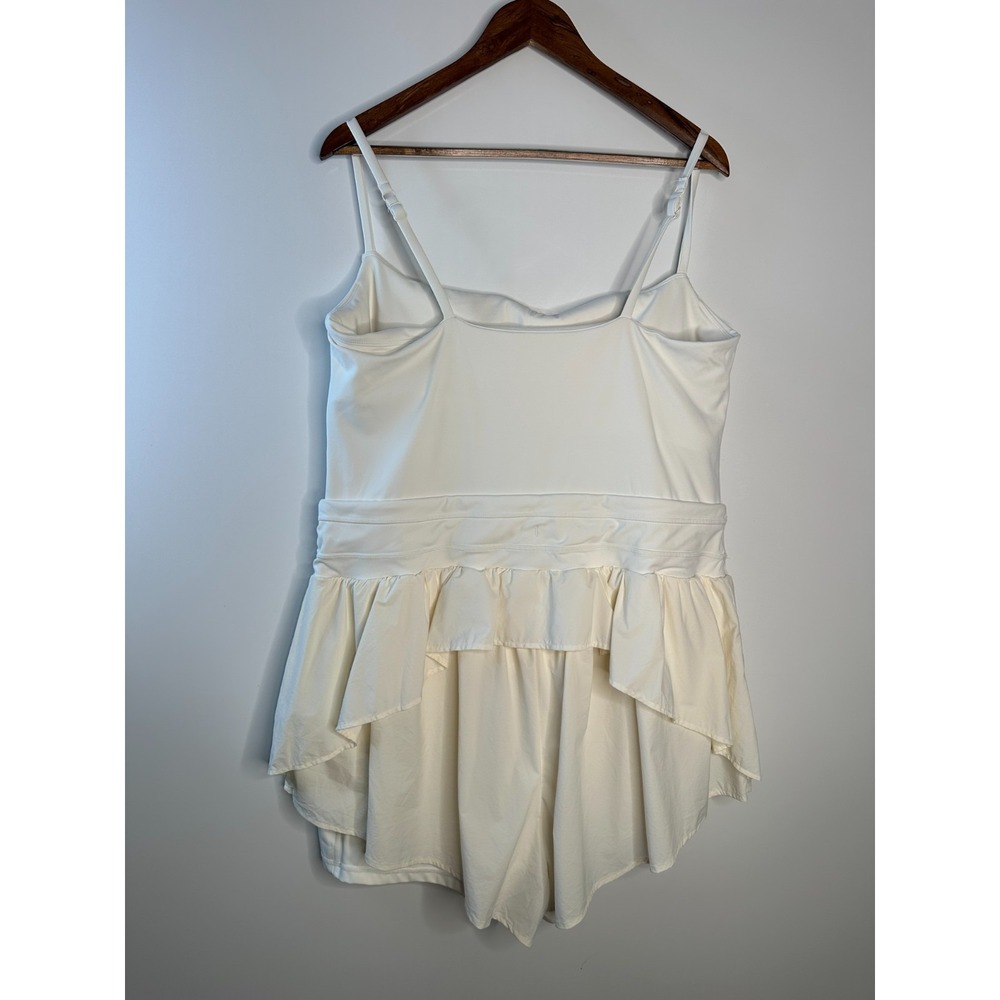 Popflex On the Runsie Coconut Cream Ruffle Athletic Stretch Romper Plus Size 1X - Picture 5 of 16